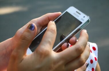 Melhor celular samsung barato