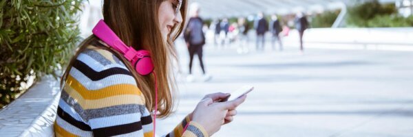 Como usar microfone do celular com fone