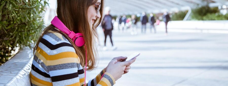 Como usar microfone do celular com fone